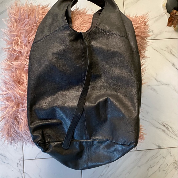 ASOS Brand 100% Leather Slouchy Shoulder Shopping Bag - Picture 7 of 9